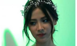 用树叶做衣服走秀